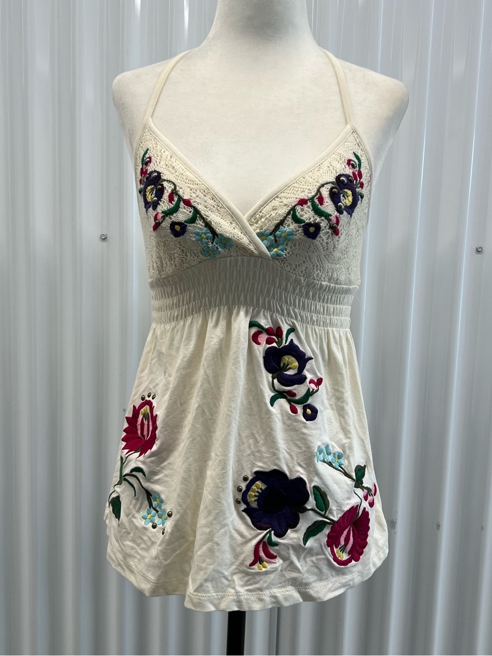 Y2K Guess Cream Floral-Trim Halter Tank